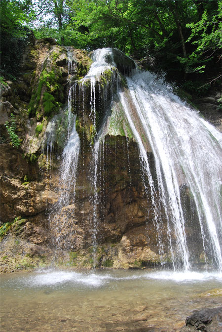 водопад Джур-Джур