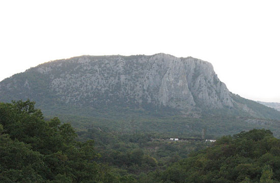 гора Кастель